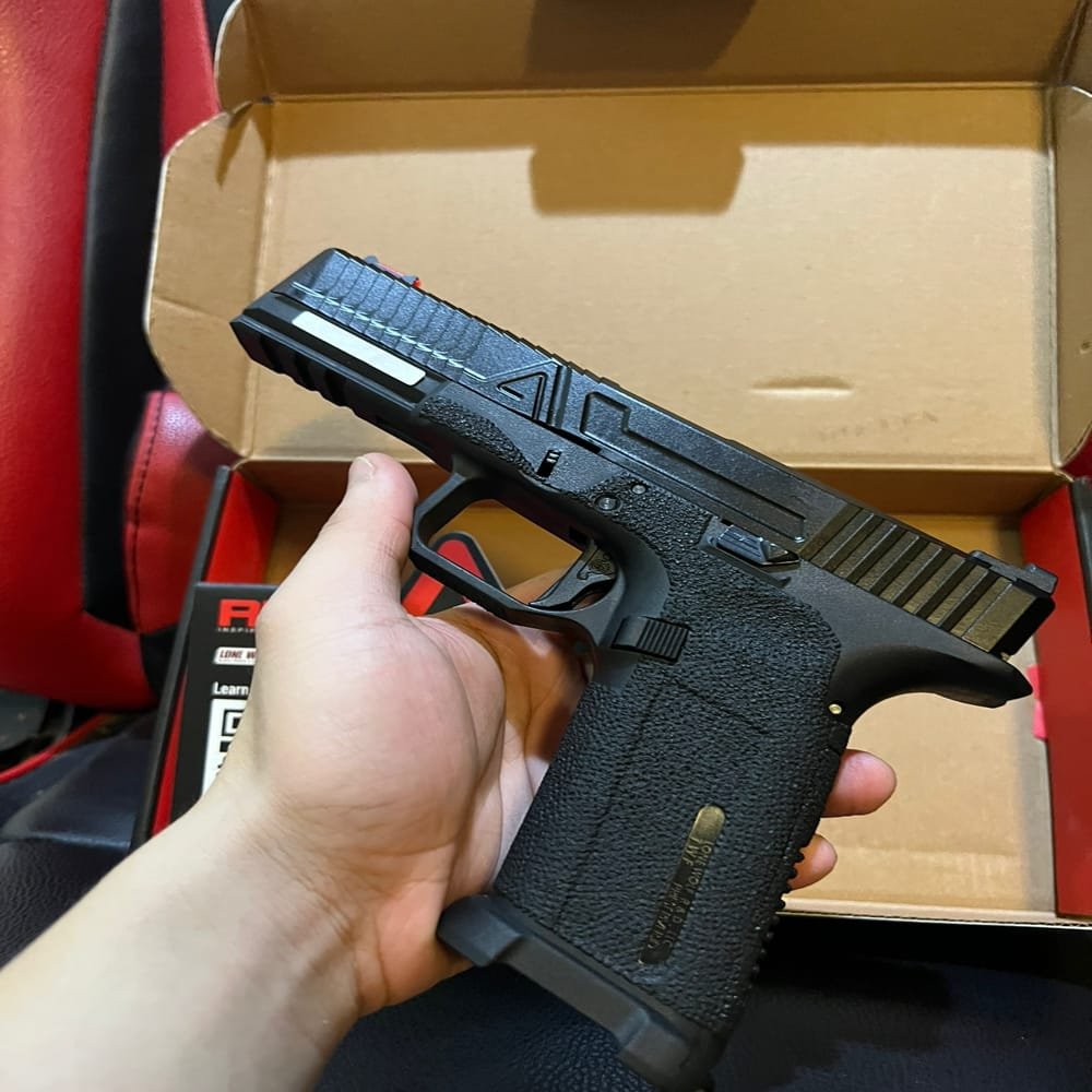 RWA Agency Arms EXA Glock 17 GBB Airsoft – Fully Licensed Gas Blowback Pistol 6mm - Gambar 3
