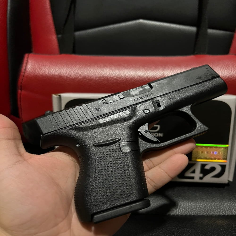Umarex / VFC Glock G42 GBB Airsoft – Licensed Compact Gas Blowback Pistol 6mm - Gambar 3
