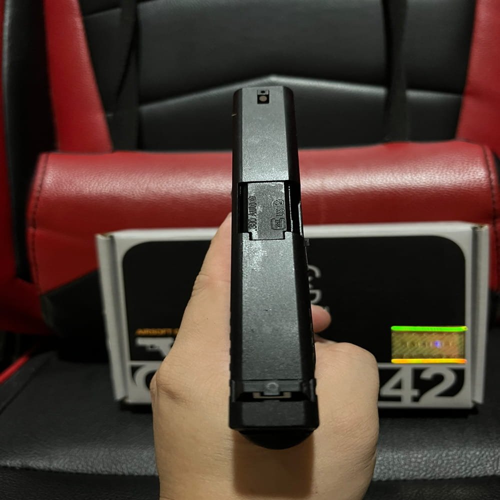 Umarex / VFC Glock G42 GBB Airsoft – Licensed Compact Gas Blowback Pistol 6mm - Gambar 4