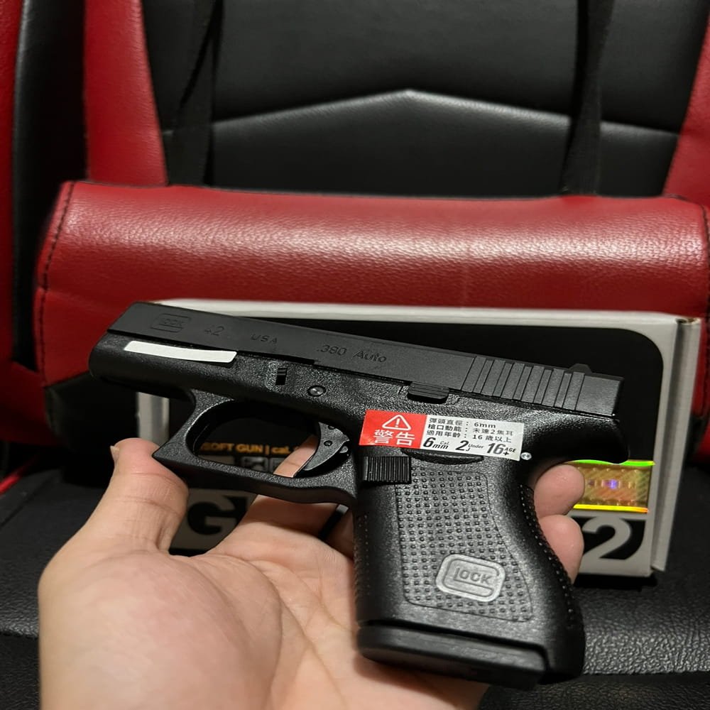 Umarex / VFC Glock G42 GBB Airsoft – Licensed Compact Gas Blowback Pistol 6mm - Gambar 7