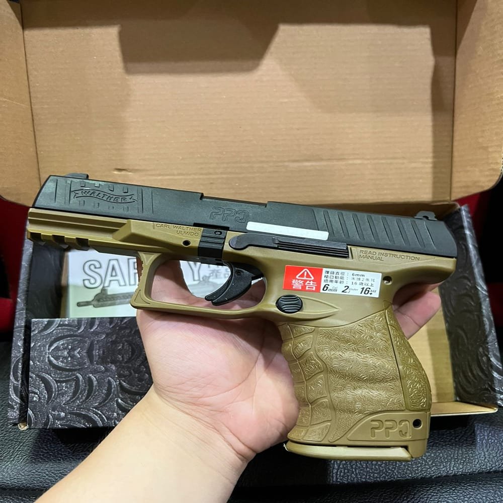 Umarex Walther PPQ M2 GBB Airsoft Pistol – Licensed Walther Gas Blowback 6mm - Gambar 4