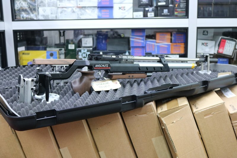 Anschütz 9015 Black Walnut Grip M .177 Air Rifle India
