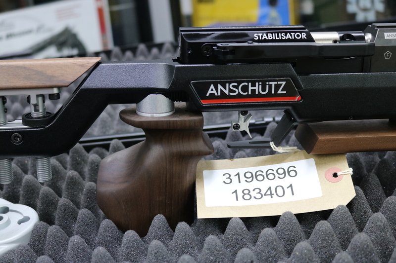 Anschütz 9015 In Stock Black/Walnut Grip M .177 Air Rifle India | PCP Specs - Gambar 5