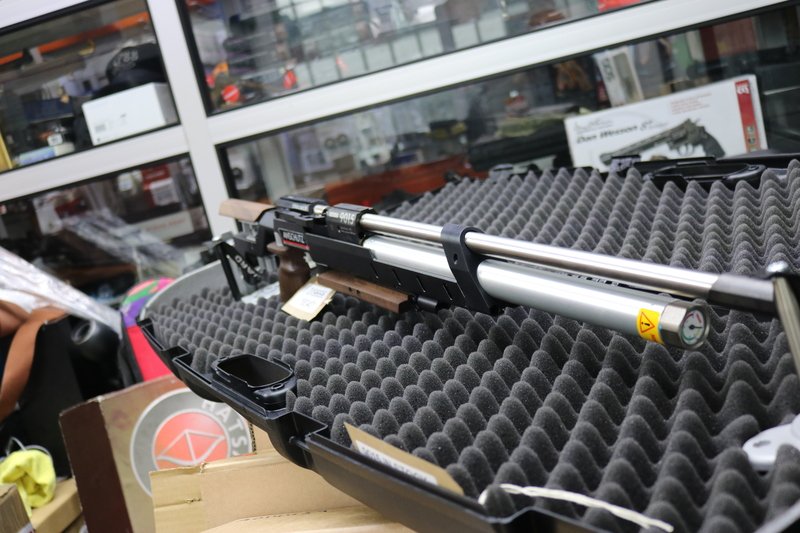 Anschütz 9015 In Stock Black/Walnut Grip M .177 Air Rifle India | PCP Specs - Gambar 7