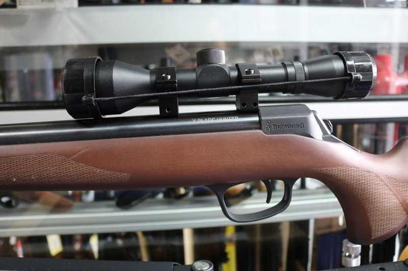 Browning X-Blade Hunter .22 Air Rifle - Gambar 4