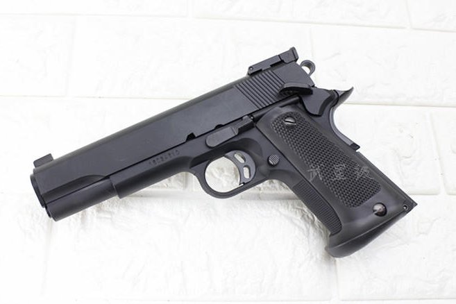 Pistol KWC Colt M1911 A1 berbahan ABS Plastic dengan magazen 12 rounds