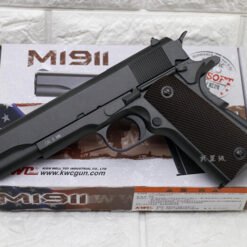 Pistol KWC M1911A1 dengan konstruksi full metal dan magazen 17 rounds