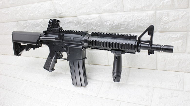 KWC Colt M4A1 CQB AR Rifle Spring Airsoft - Gambar 3
