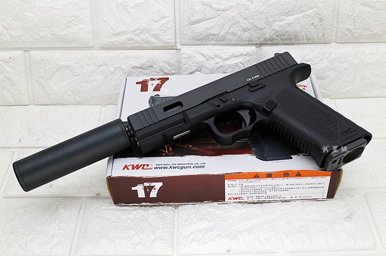 KWC Glock 17 G17 GBB CO2 Airsoft Assassin Special Edition dengan Suppressor
