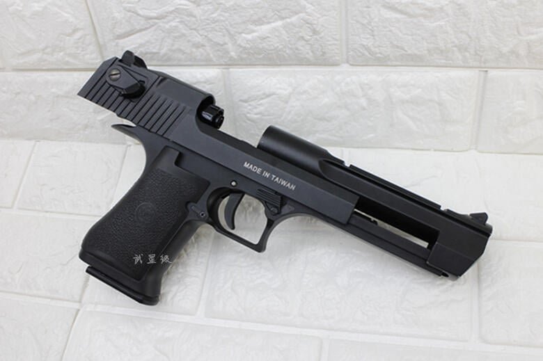 IMI Desert Eagle .50 AE Pistol GBB CO2 Airsoft - Gambar 5