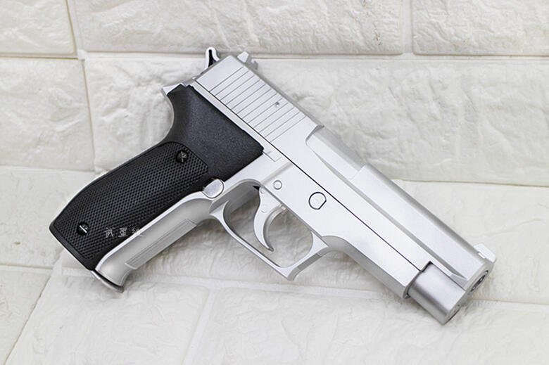KWC SIG Sauer P226 Pistol Spring Airsoft - Gambar 3