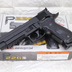 Pistol KWC P226 X-Five berbahan full metal dengan magazen CO2