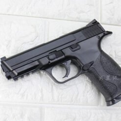 Pistol KWC M&P40 berbahan ABS Polymer dengan magazen 26 rounds