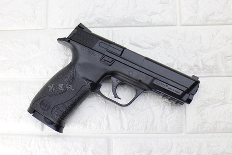 KWC S&W M&P40 Compact Pistol Spring Airsoft - Gambar 3