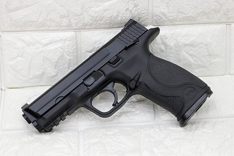 KWC S&W M&P40 Military & Police Compact Pistol GBB CO2 Airsoft - Gambar 2