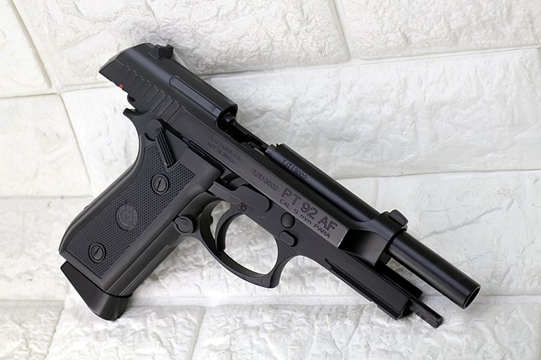 KWC Taurus PT92 Pistol GBB CO2 Airsoft - Gambar 3