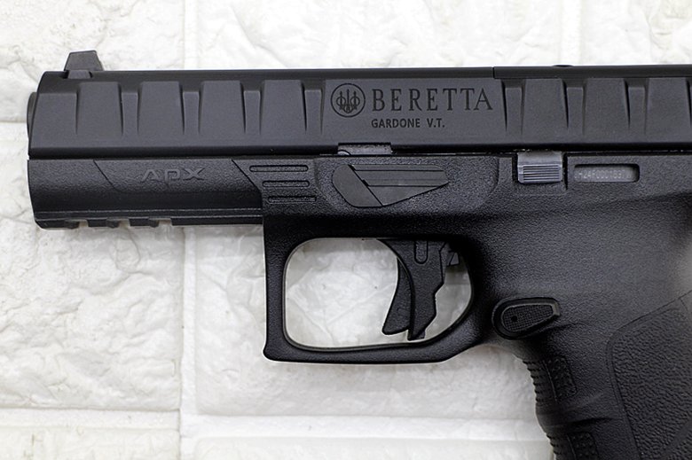 UMAREX KWA Beretta APX RDO Compact Pistol GBB Airsoft - Gambar 6