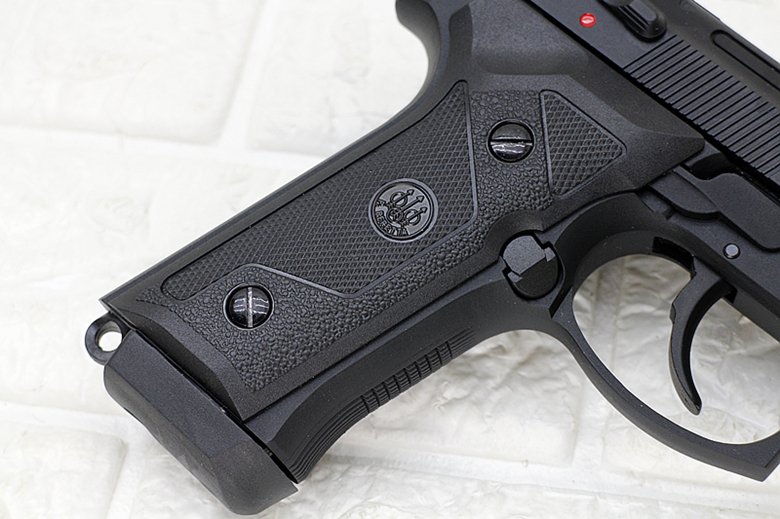 UMAREX SRC Beretta M9A3 Pistol GBB Airsoft - Gambar 8