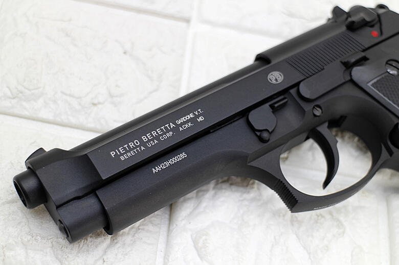 Umarex SRC Beretta 92FS M9 Pistol GBB CO2 Airsoft - Gambar 5
