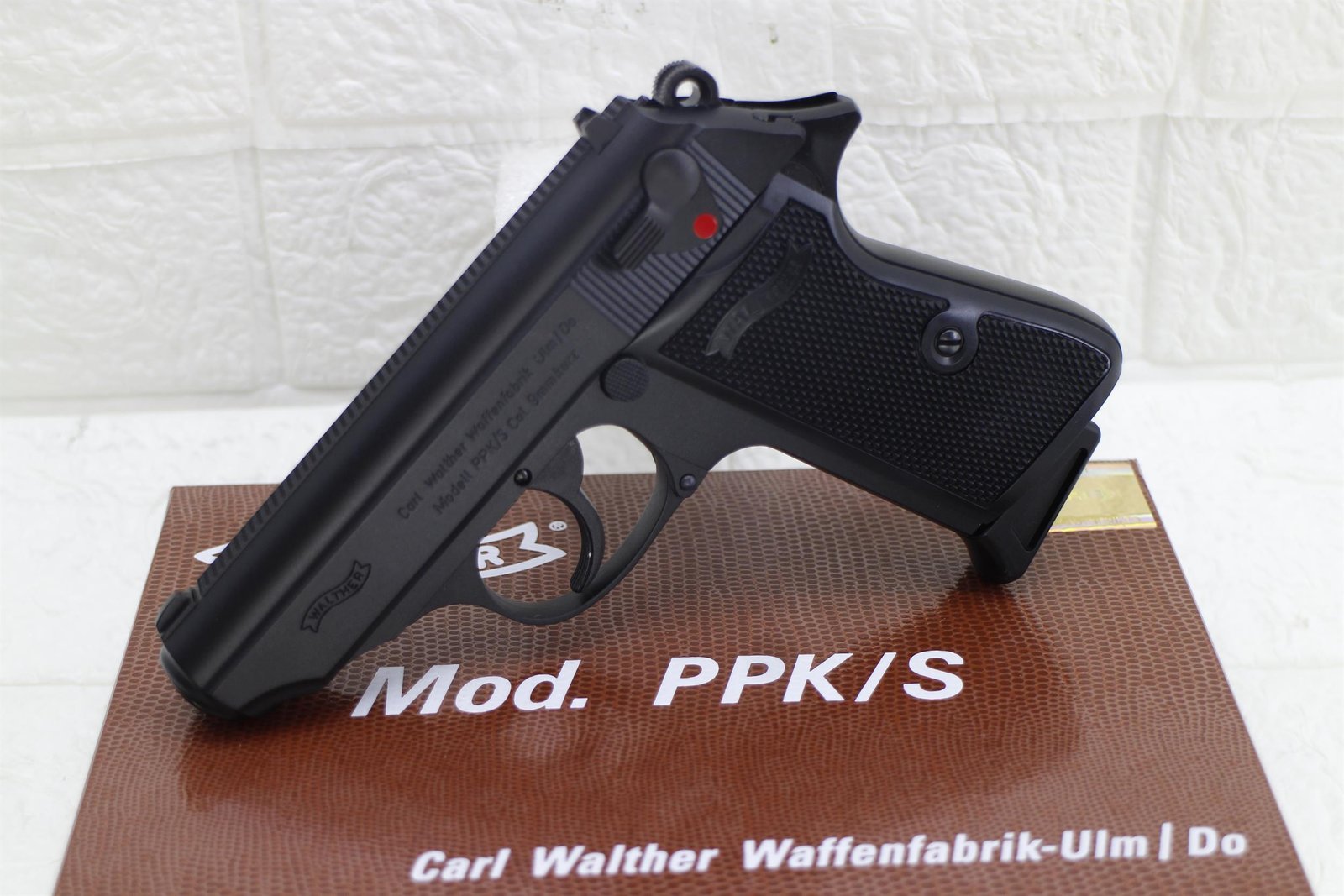 UMAREX VFC Walther PPK/S GBB Airsoft Engraved Version dengan Steel Outer Barrel