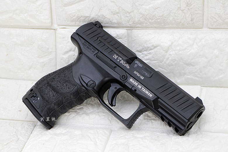 Umarex VFC Walther PPQ M2 Compact CCW Pistol GBB Airsoft - Gambar 4