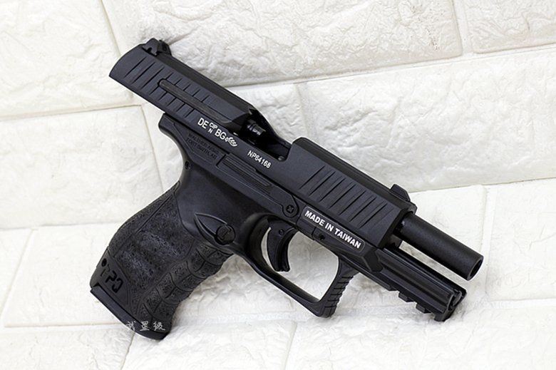 Umarex VFC Walther PPQ M2 Compact CCW Pistol GBB Airsoft - Gambar 5